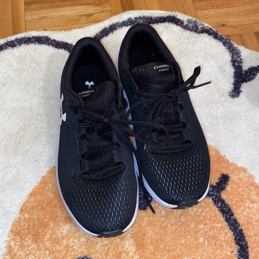 Under armour charged pursuit